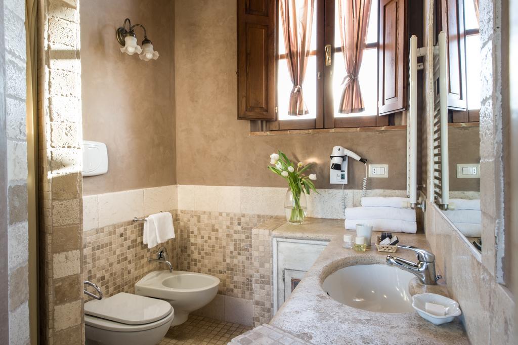 Relais La Leopoldina Hotel Bettolle Phòng bức ảnh